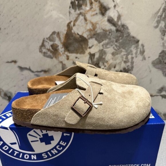 ✨✨Birkenstock Boston taupe suede mule clogs - Picture 1 of 6